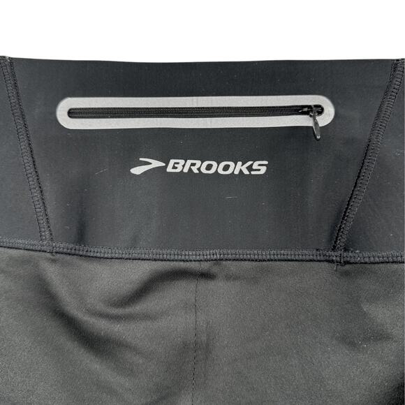 Brooks | M | Women's Black w/ Silver Reflective Stripe Equilibrium Running Tight - Picture 4 of 6